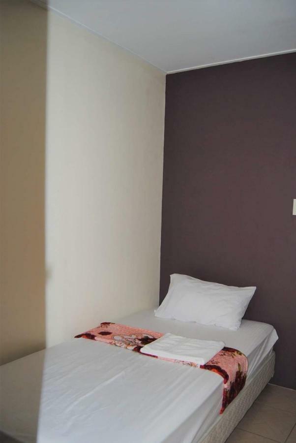 Cozy Inn Mactan Lapu-Lapu City Exterior photo
